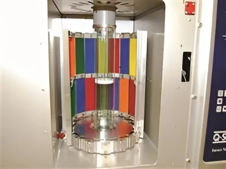 Máy Kiểm Tra Độ Bền Màu Bằng Đèn XENON Q-SUN Xe-2