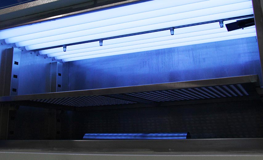 BUỒNG THỬ LÃO HÓA TĂNG TỐC BẰNG TIA UV SC/UV/A